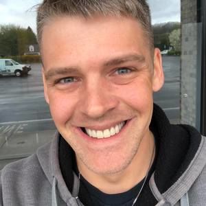 Meet your Posher, Adam